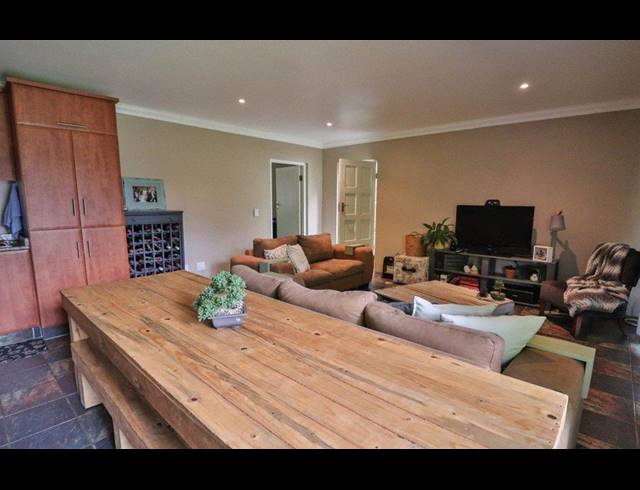 4 BEDROOM FREESTANDING FOR SALE IN DAWNCLIFFE